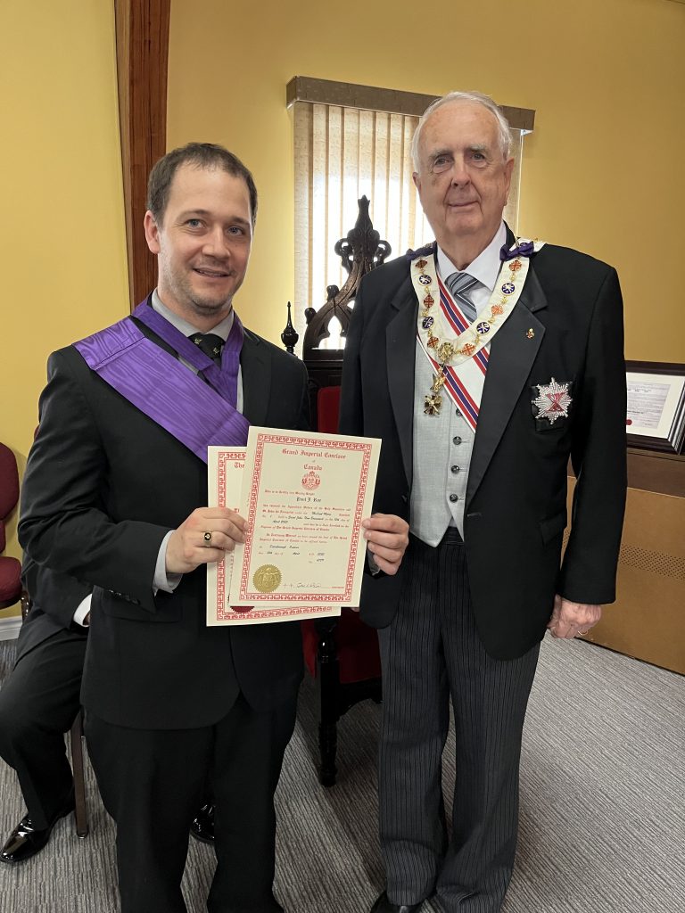 Paul Roy & M. Ill. Kt. Comp. Dennis O’Leary, G.C.C.